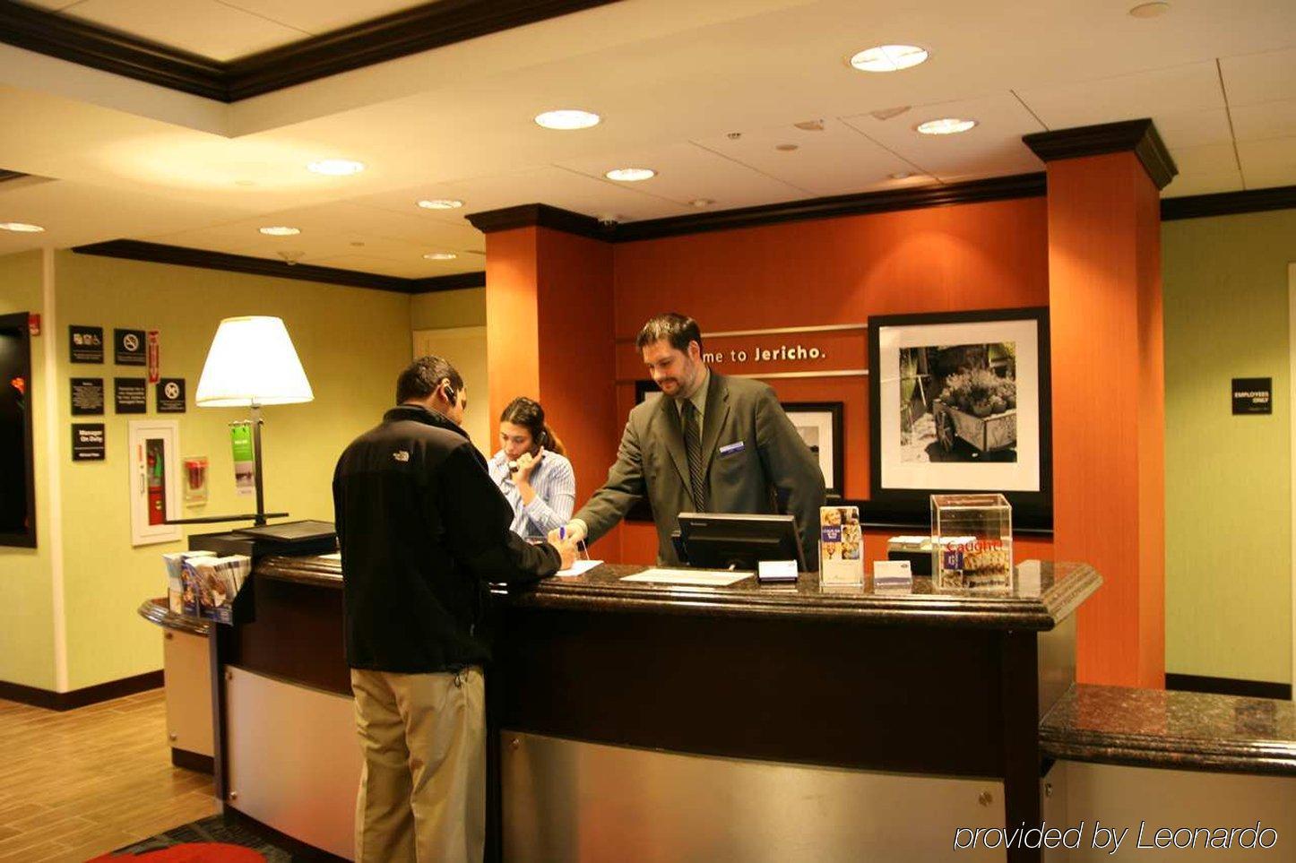Hampton Inn Jericho - Westbury ภายใน รูปภาพ