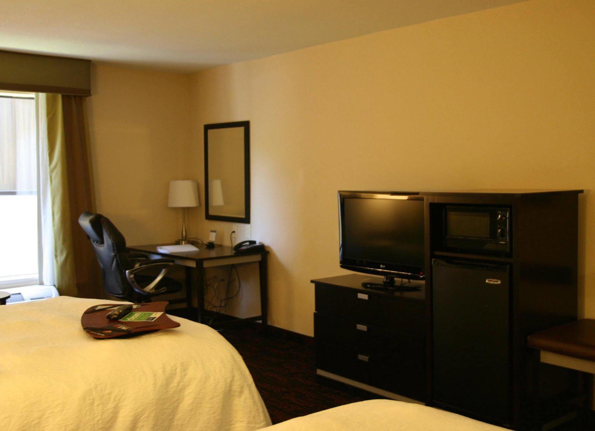 Hampton Inn Jericho - Westbury ห้อง รูปภาพ
