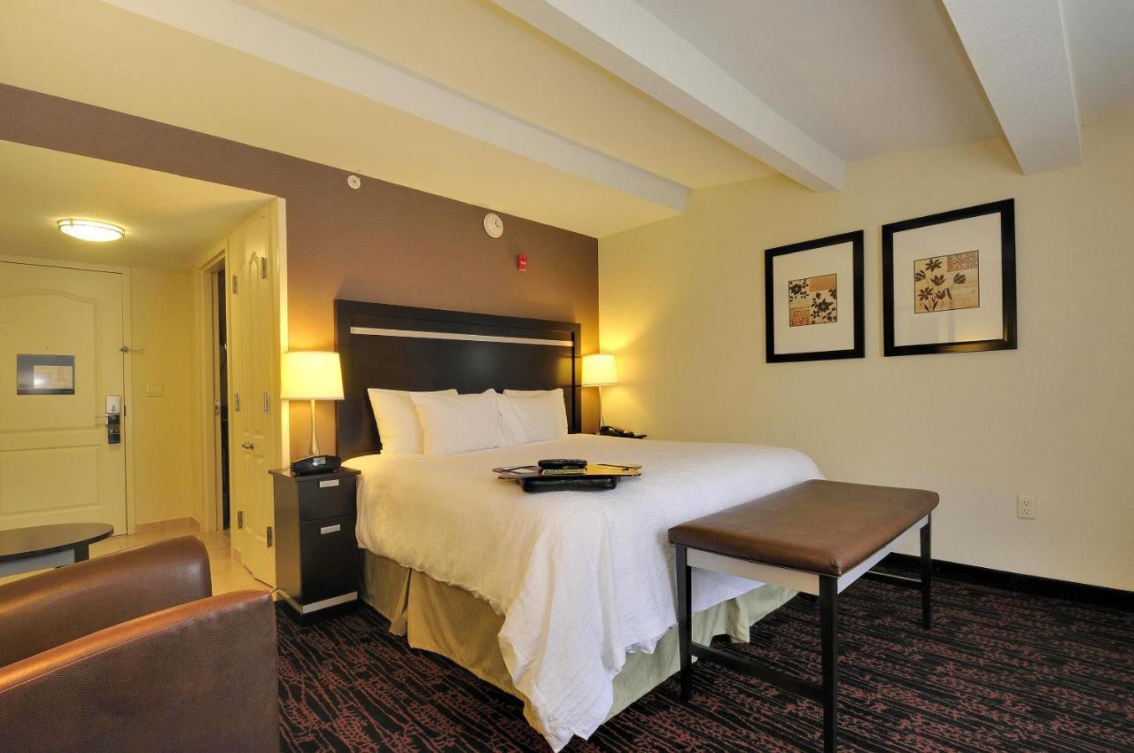 Hampton Inn Jericho - Westbury ภายนอก รูปภาพ