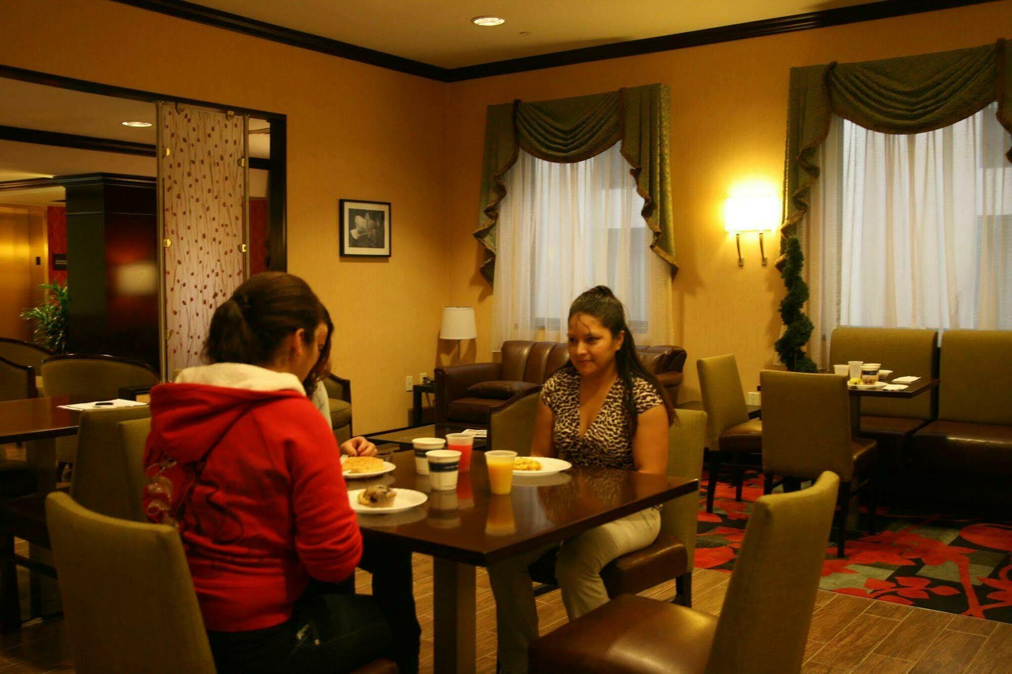 Hampton Inn Jericho - Westbury ร้านอาหาร รูปภาพ